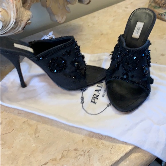 Prada vintage heels - Picture 1 of 4